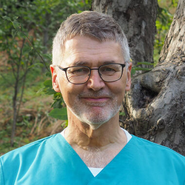 Dr. Gert Schwiethal